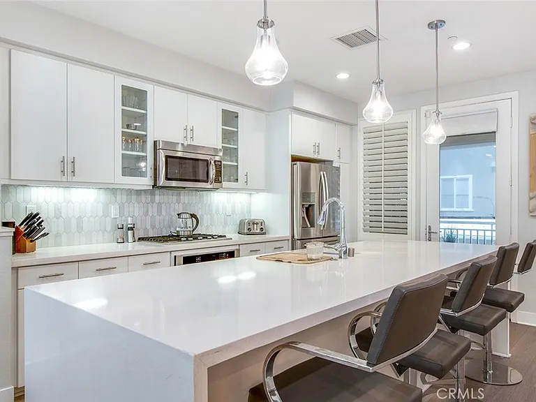 10 Brownstone Way — Photo 9
