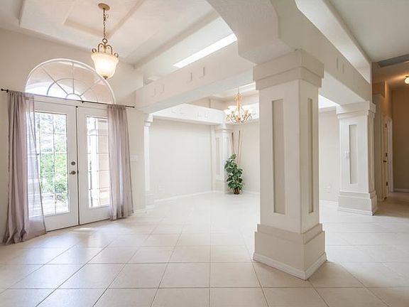 3rd image of 12411 Bristol Commons Cir
