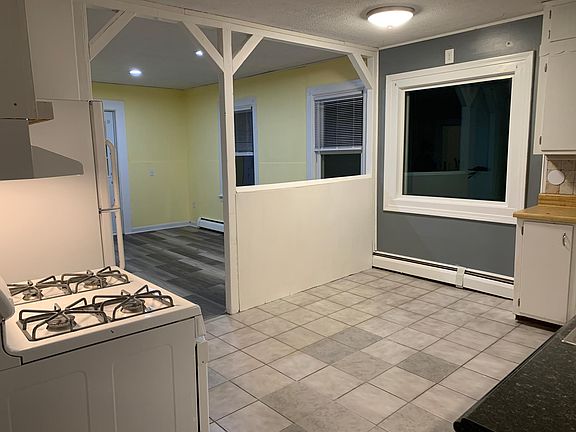 5th image of 76 Grand Ave Floor 2