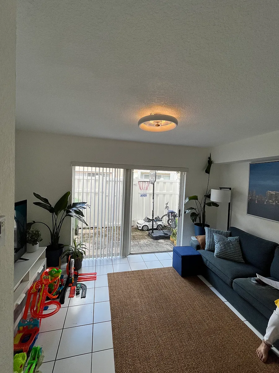 Building Photo - 171 Riviera Cir #172