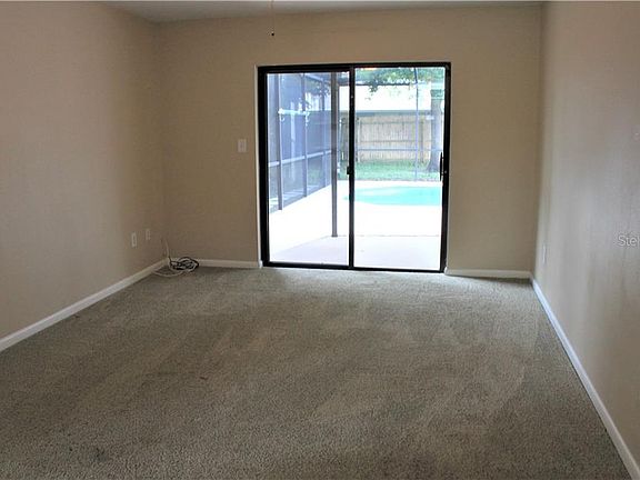 4th image of 10115 Tarragon Dr
