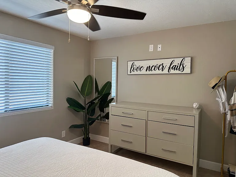 615 E Gurley St #D — Photo 8