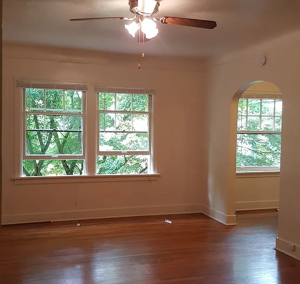 Thurman Apartments — Photo 2