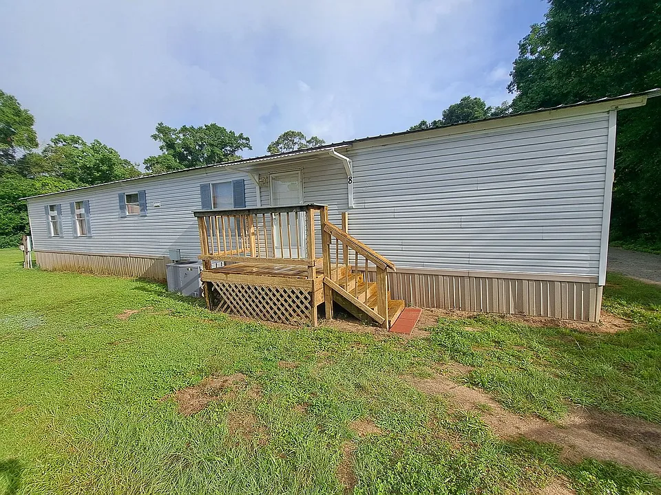 2821 Hillcrest Ave #8