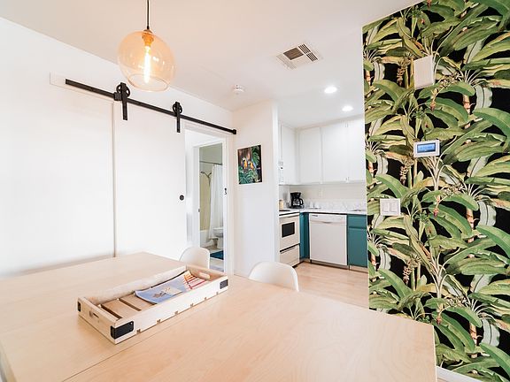 4th image of 467 S Calle El Segundo Unit D7