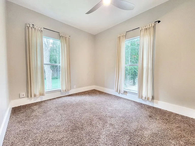 5501 Downs Dr — Photo 20
