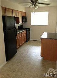 5th image of 10108 Douglass Ct