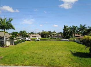 253 SW 40th St, Cape Coral, FL 33914