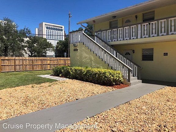 3rd image of 300 SW 4th Ct APT 5