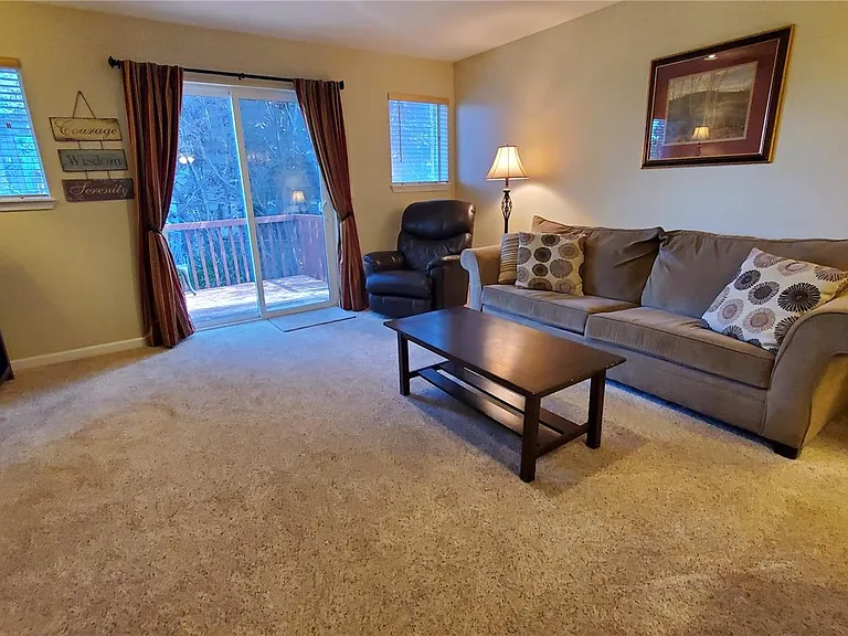 30 Spyglass Ln — Photo 5