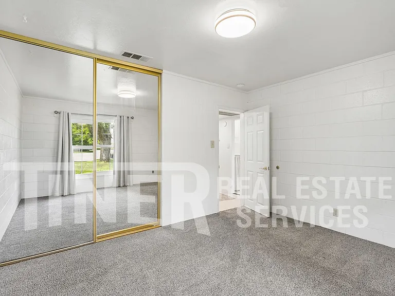 2720 Riesling Way — Photo 17