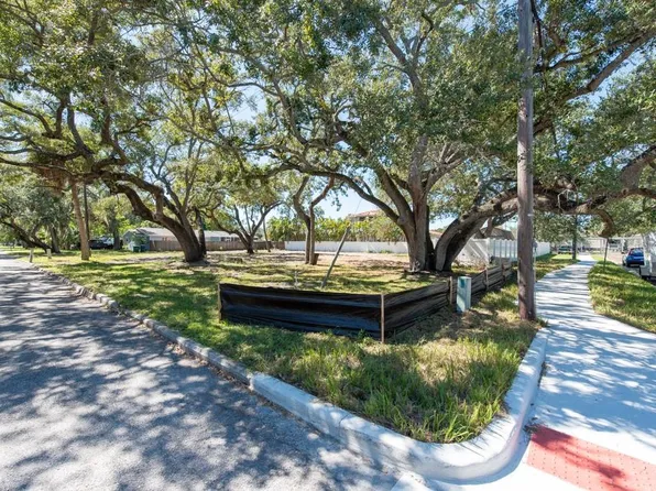 7203 S Desoto St #1, Tampa, FL 33616