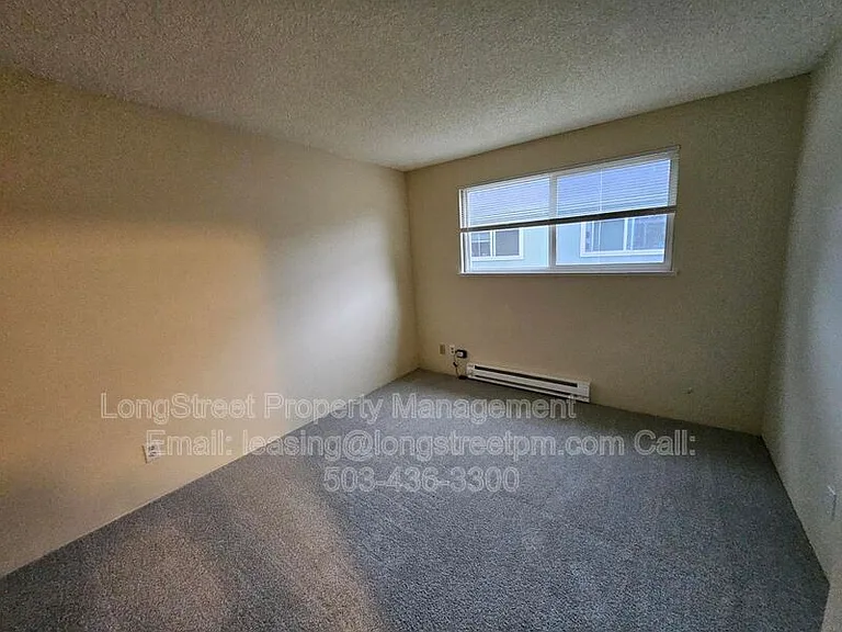3211 SE Wake St #1 — Photo 13