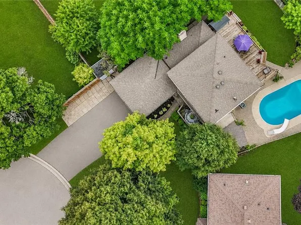 37 Rose Ct, Brant, ON N3L 3T9