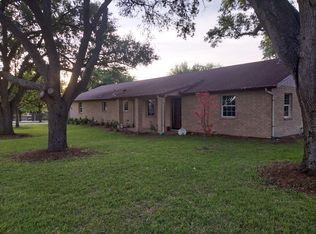 213 Crest Circle Dr, San Marcos, TX 78666