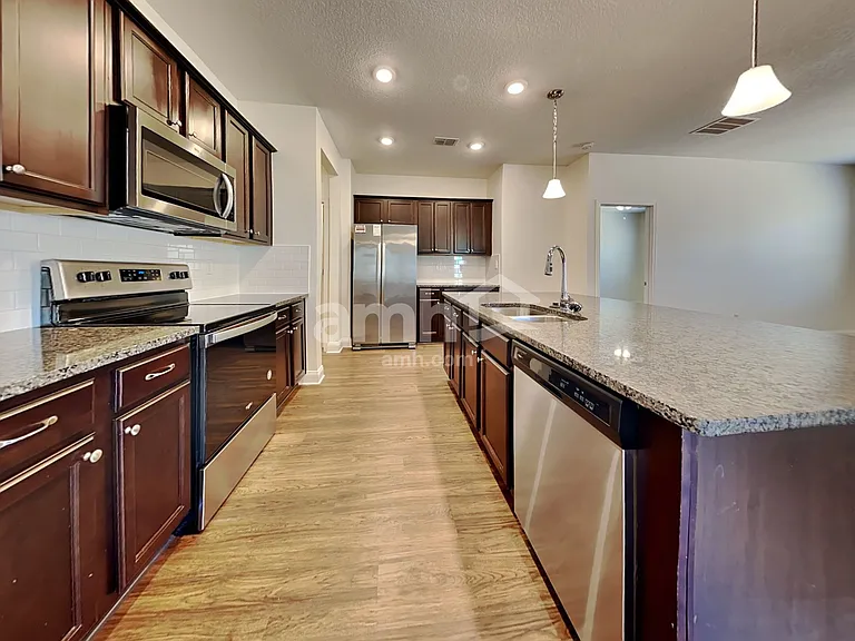 892 Sunny Stroll Dr — Photo 2