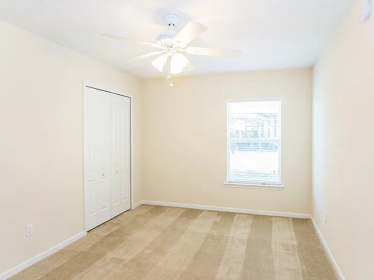 4143 Sherman Hills Pkwy W — Photo 11