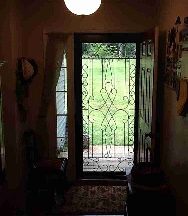 3rd image of 168 Castle Park Ln