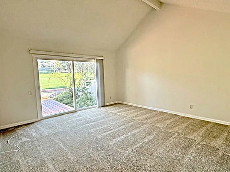 506 Silver Lake Dr — Photo 18