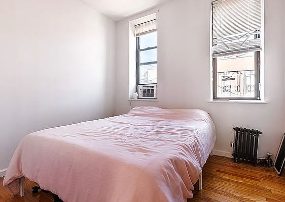 3rd image of 55 Delancey St APT 5A