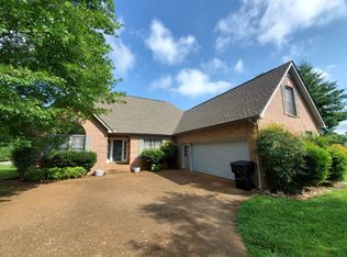 702 Middleton Ln, Murfreesboro, TN 37130