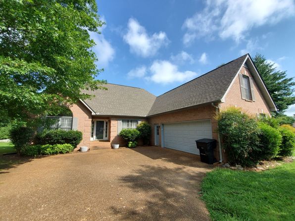 702 Middleton Ln