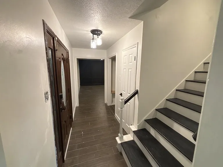 5910 Bent Tree Ct — Photo 3