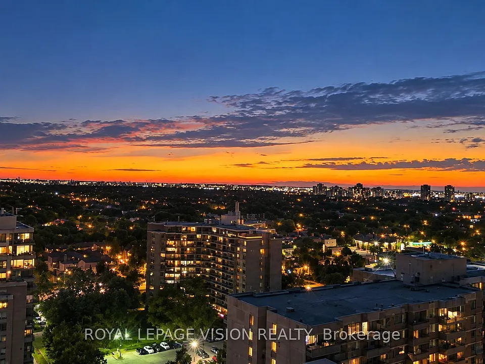 4010 Eglinton Ave W #1911