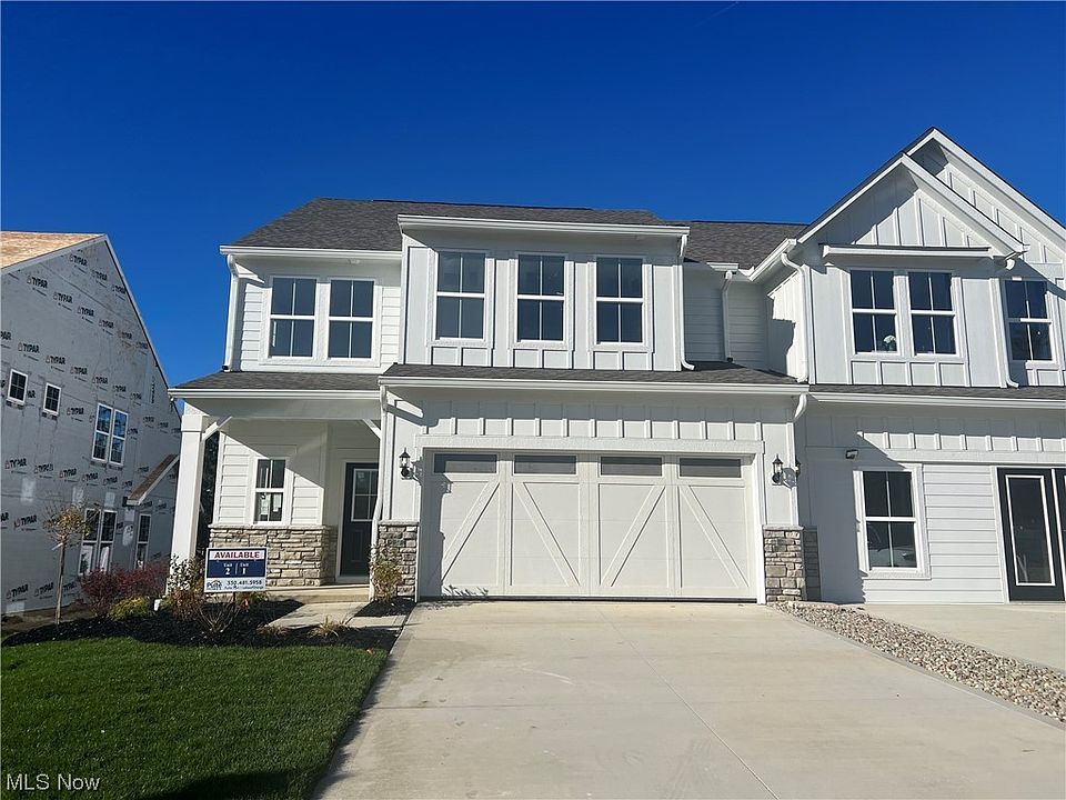 1st image of 114 Lake Balaton Dr