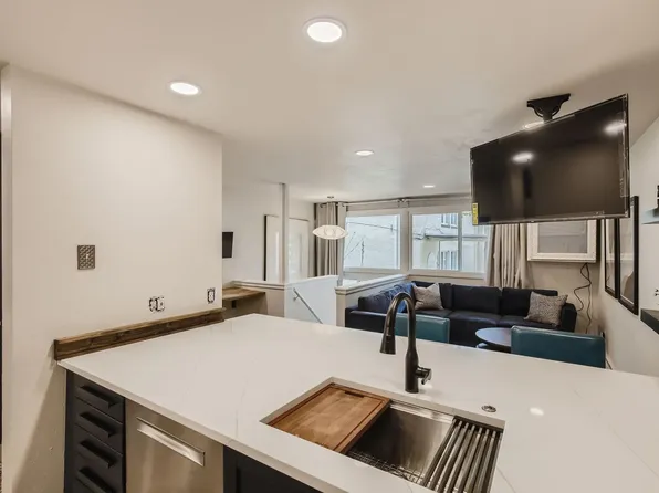 1842 Canyon Blvd APT 107, Boulder, CO 80302