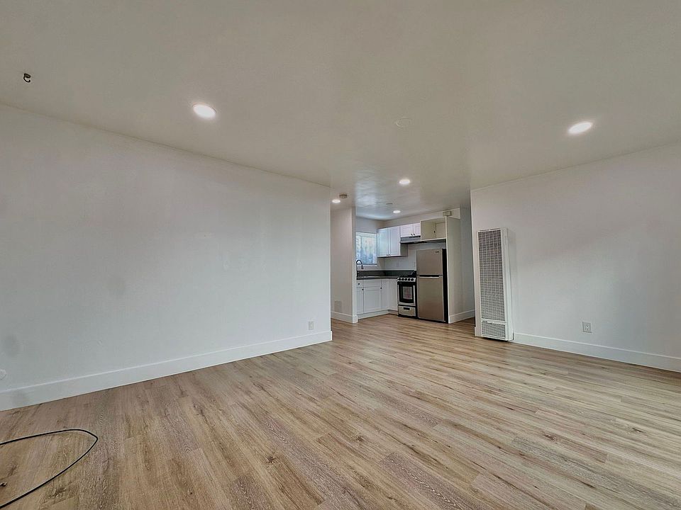 1st image of 932 Maltman Ave #7