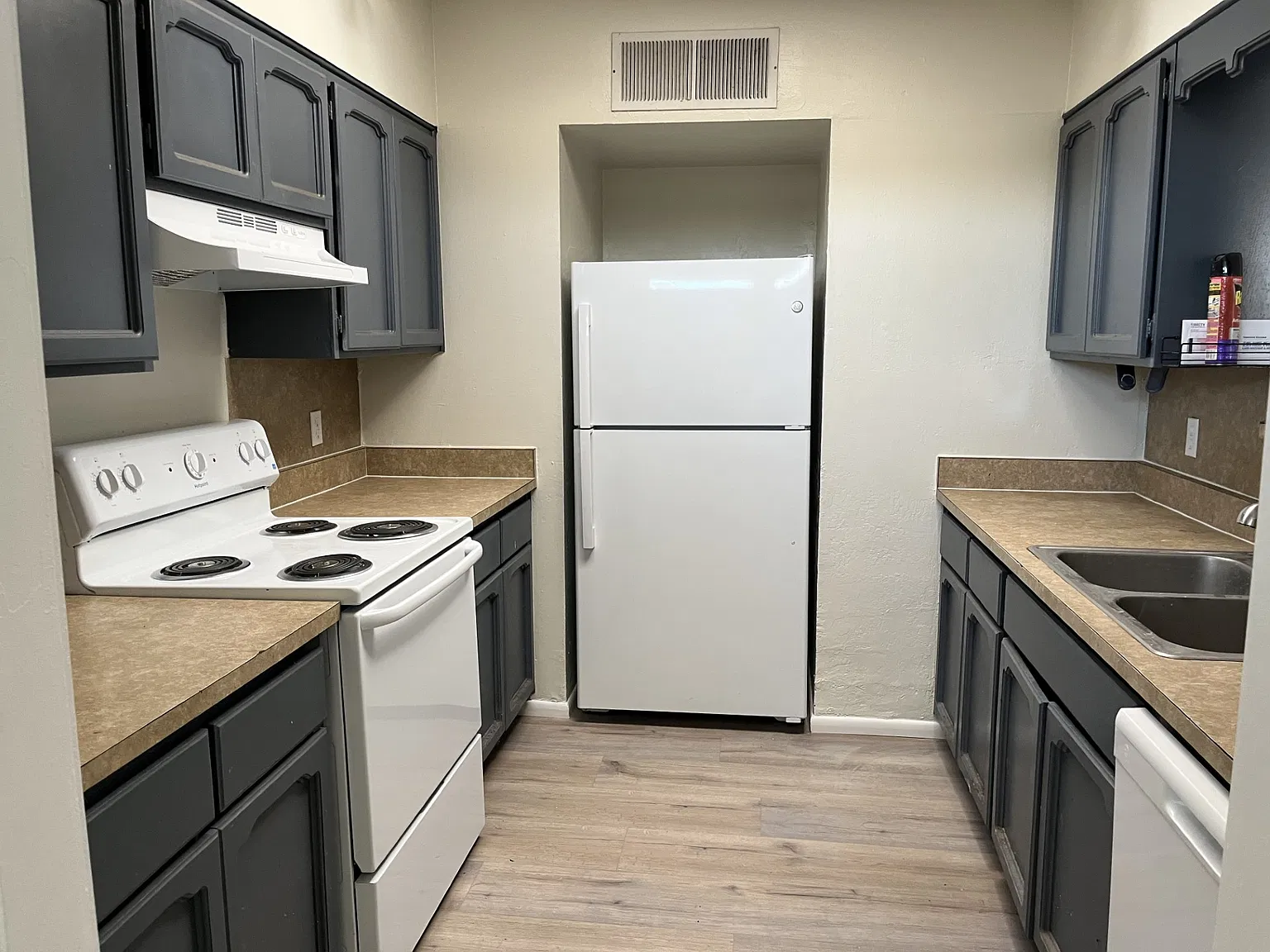 4 bed, 1771 sqft, $2,150 — Photo 3