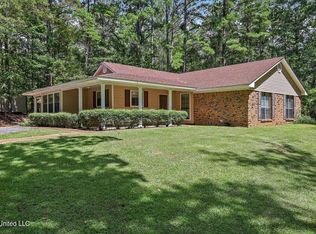 115 Hickory St, Brandon, MS 39042