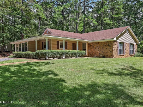 115 Hickory St, Brandon, MS 39042