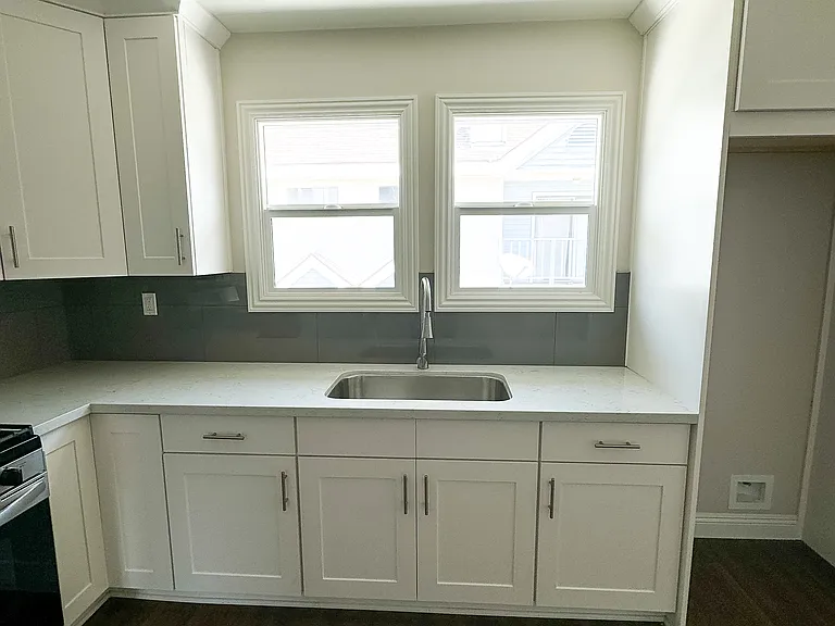 101 N Marengo Ave #100E — Photo 11