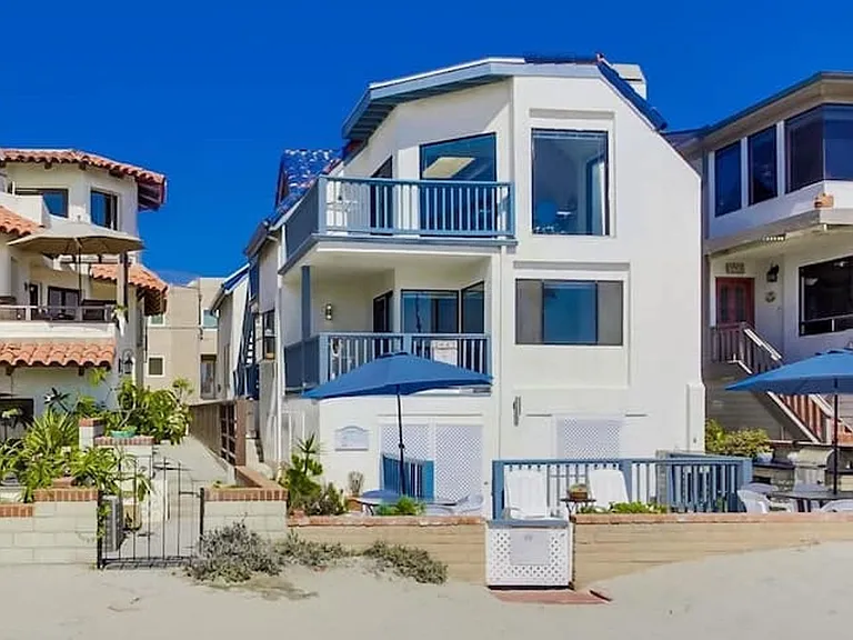 2645 Ocean Front Walk — Photo 73