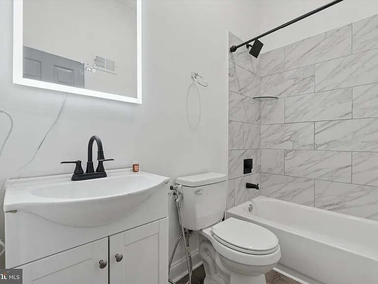 1625 S 22nd St #2 — Photo 6