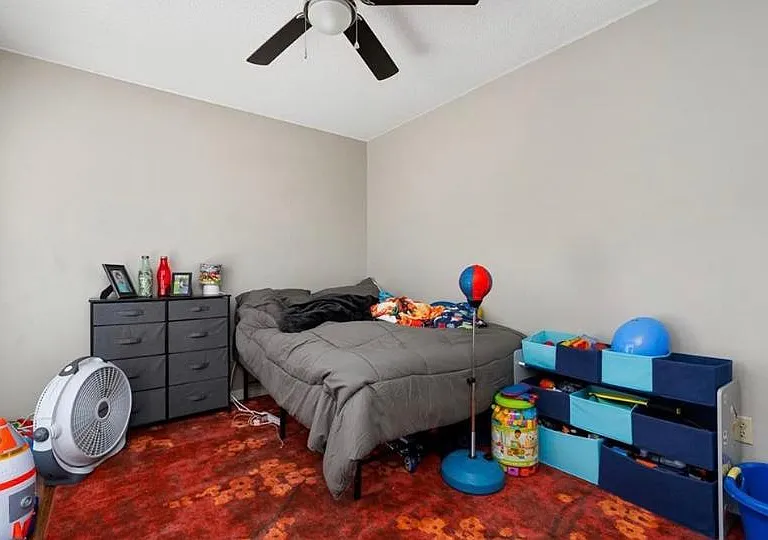 1228 Southwood St — Photo 8