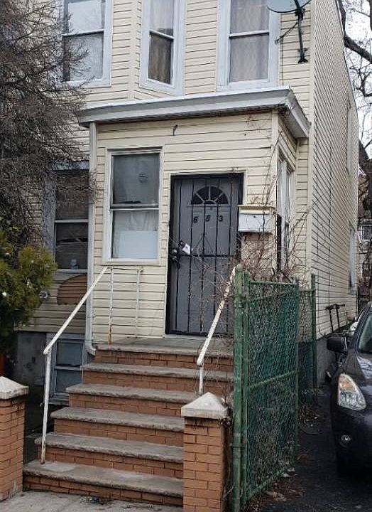 1st image of 683 E 232nd St