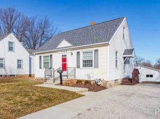 509 W Adams St, Washington, IL 61571