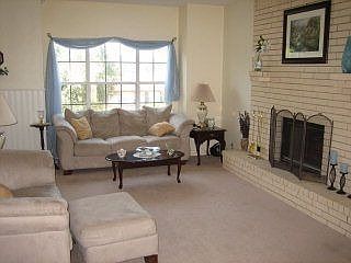 1st image of 118 Watts Ln