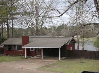 102 Lakeland Dr, Florence, MS 39073
