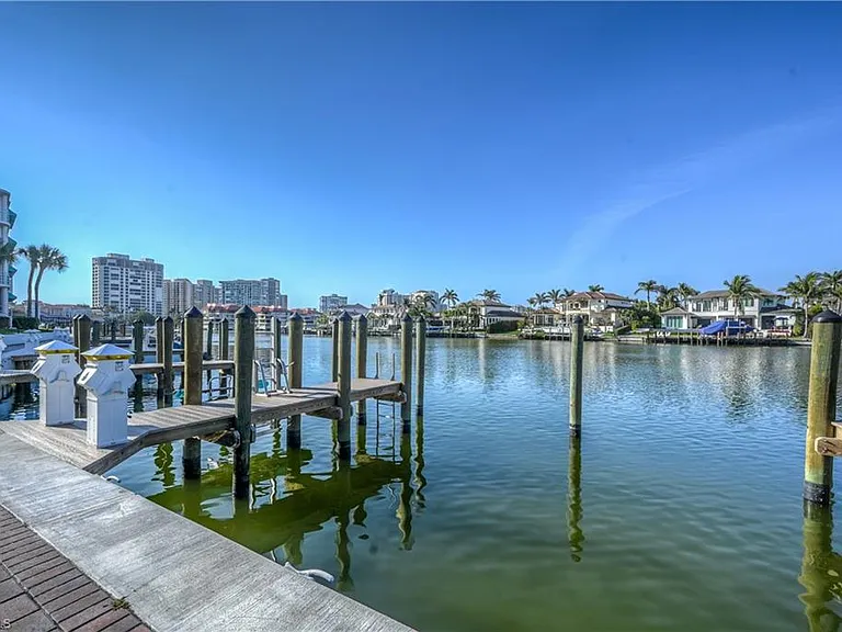 355 Park Shore Dr #1-114 — Photo 29