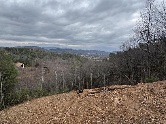 5th image of 18 Hikers Path Ln Lot 18R