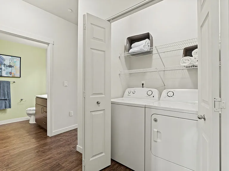 In-Unit Washer & Dryer