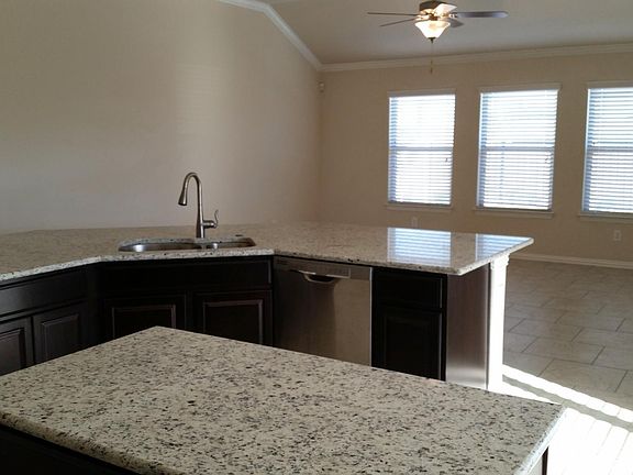 3rd image of 201 Briar Park Dr