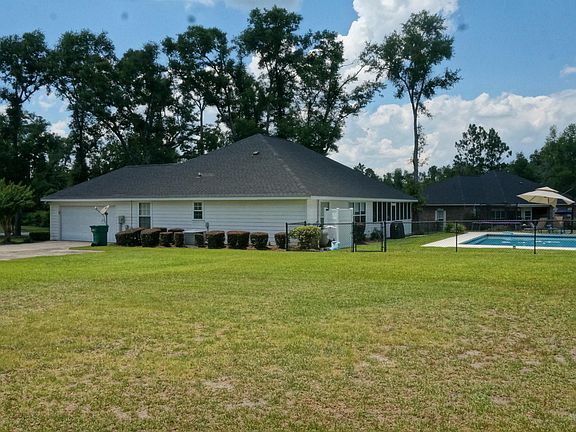 3rd image of 5221 Oak Dr
