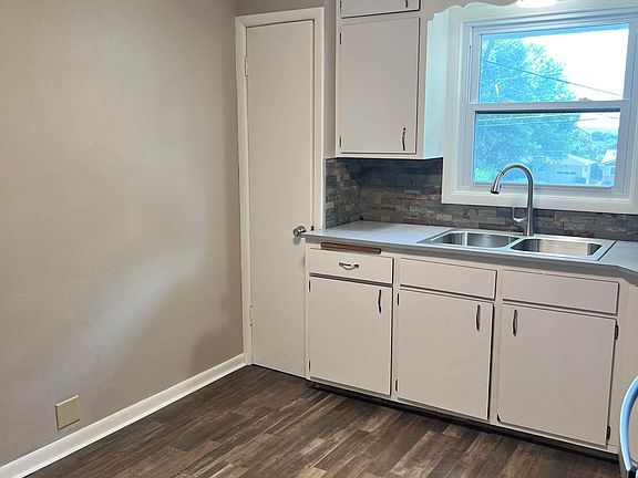 2nd image of 2434 So St #48