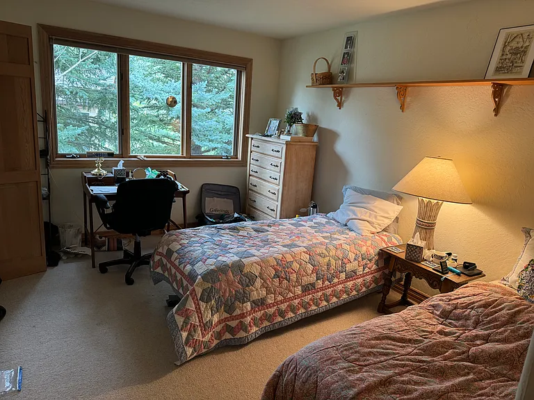 695 Charolais Cir — Photo 17