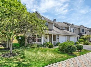 112 Sparrow Ridge Rd, Kent Lakes, NY 10512